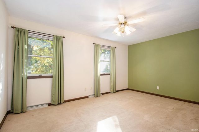 58443 Oakwood Court, Elkhart, IN 46516