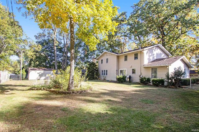 58443 Oakwood Court, Elkhart, IN 46516