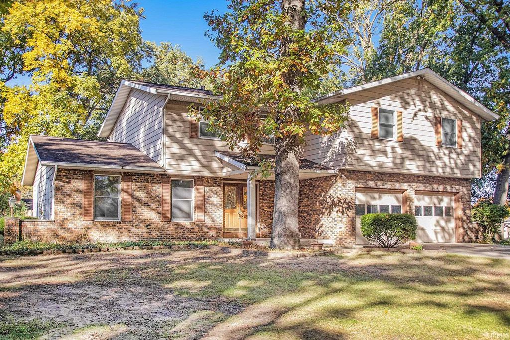 58443 Oakwood Court, Elkhart, IN 46516