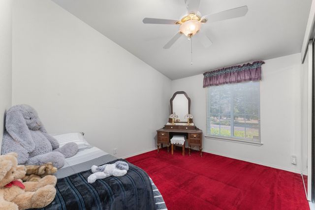 15947 Butterfield Lane, Anderson, CA 96007