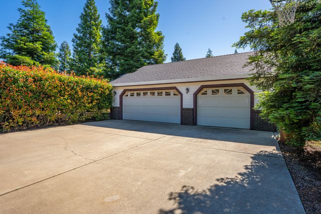 15947 Butterfield Lane, Anderson, CA 96007