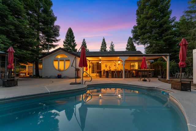 15947 Butterfield Lane, Anderson, CA 96007