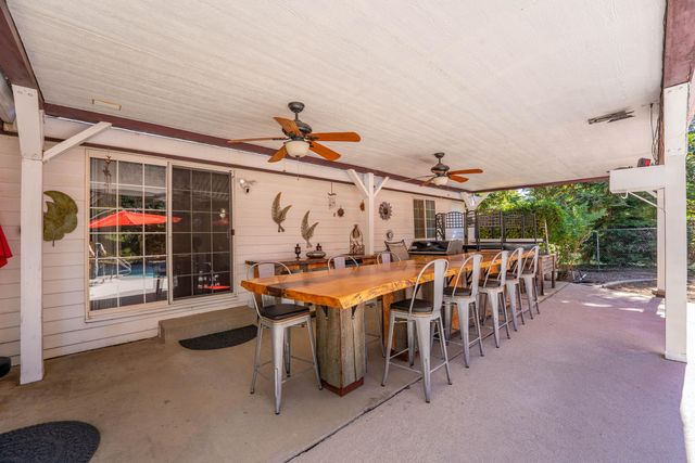 15947 Butterfield Lane, Anderson, CA 96007