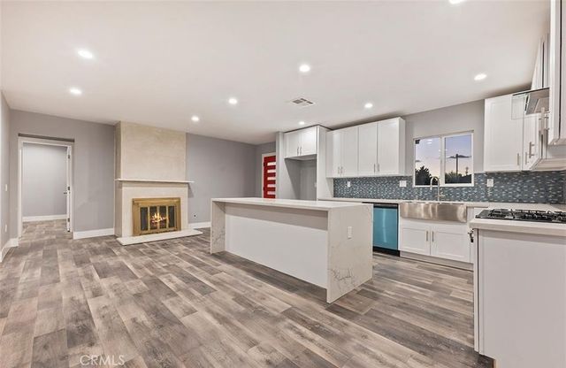 8218 Encino, Northridge, CA 91325