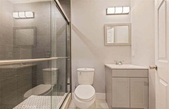 8218 Encino, Northridge, CA 91325