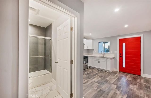 8218 Encino, Northridge, CA 91325