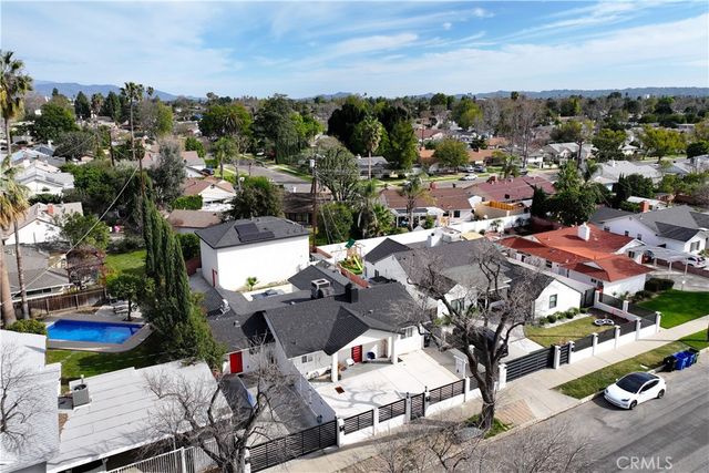 8218 Encino, Northridge, CA 91325