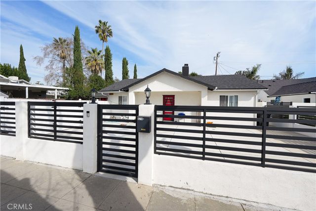 8218 Encino, Northridge, CA 91325