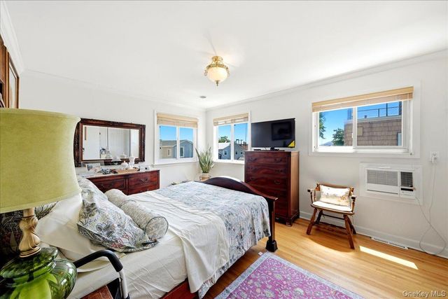 3284 Giegerich Place, Bronx, NY 10465