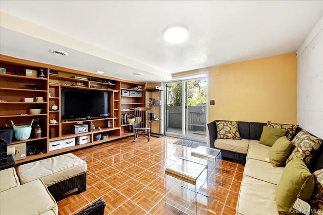 3284 Giegerich Place, Bronx, NY 10465