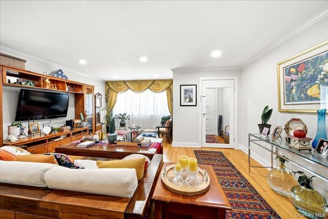 3284 Giegerich Place, Bronx, NY 10465