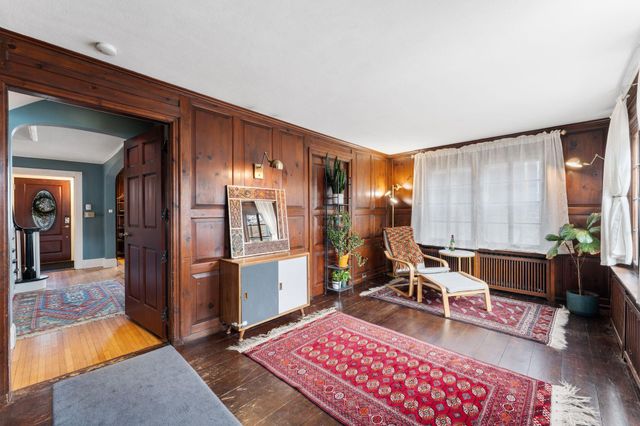 331 Ridgewood Avenue, Minneapolis, MN 55403