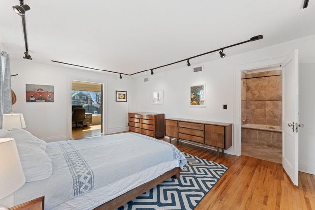 331 Ridgewood Avenue, Minneapolis, MN 55403