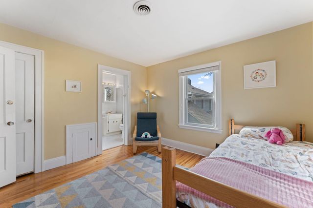 331 Ridgewood Avenue, Minneapolis, MN 55403