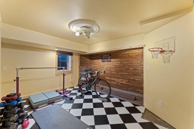 331 Ridgewood Avenue, Minneapolis, MN 55403