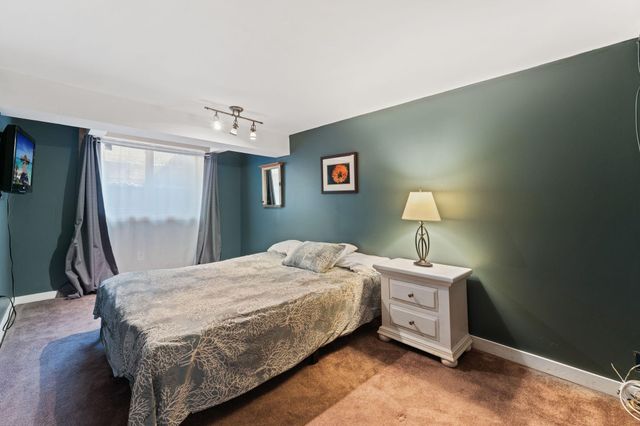 331 Ridgewood Avenue, Minneapolis, MN 55403