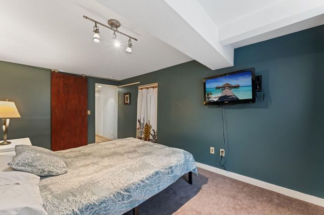 331 Ridgewood Avenue, Minneapolis, MN 55403