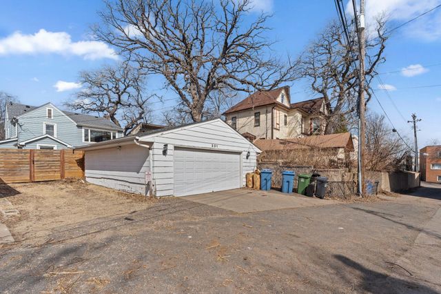 331 Ridgewood Avenue, Minneapolis, MN 55403