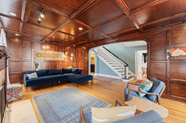 331 Ridgewood Avenue, Minneapolis, MN 55403