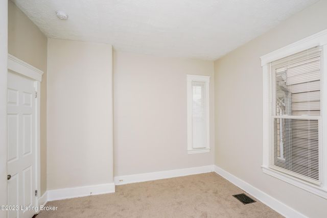 1827 Osage Ave, Louisville, KY 40210