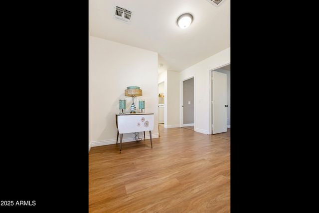 2258 E GLENEAGLE Drive, Chandler, AZ 85249