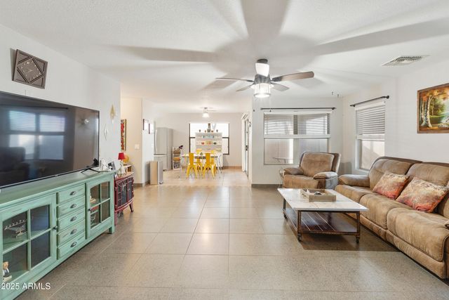 2258 E GLENEAGLE Drive, Chandler, AZ 85249