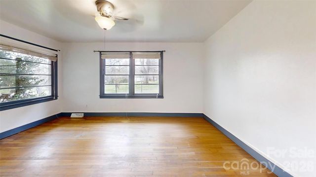 2988 Laboratory Road, Lincolnton, NC 28092