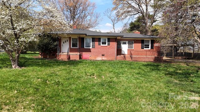 2988 Laboratory Road, Lincolnton, NC 28092