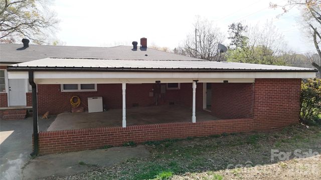 2988 Laboratory Road, Lincolnton, NC 28092