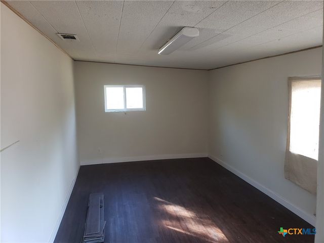 12101 Moffat Road, Temple, TX 76502