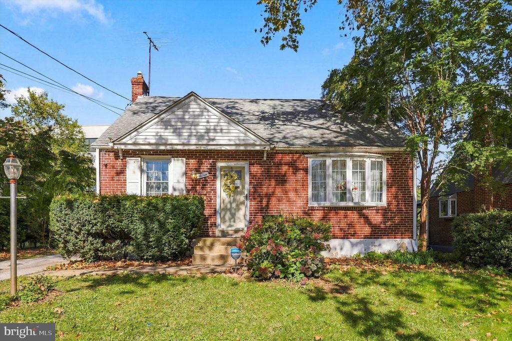 7 GOLF RD, DARBY, PA 19023 — photo 2