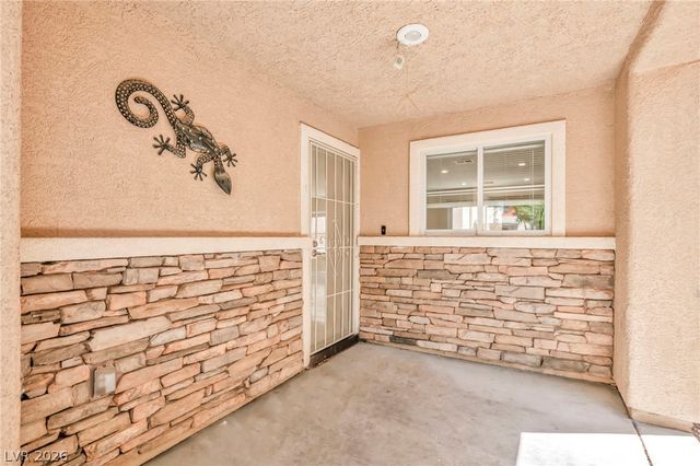 313 Snow Dome Avenue, North Las Vegas, NV 89031