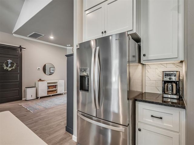 8332 Poplar Drive, Edmond, OK 73034