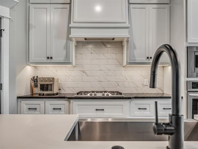 8332 Poplar Drive, Edmond, OK 73034