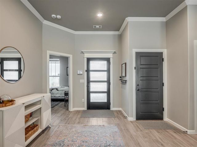 8332 Poplar Drive, Edmond, OK 73034