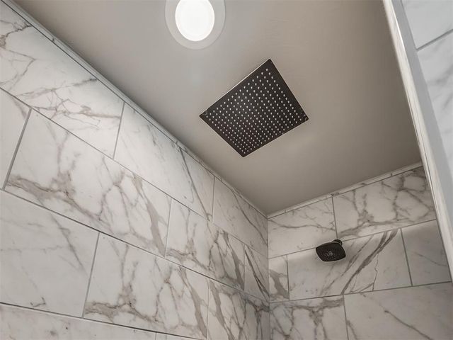 8332 Poplar Drive, Edmond, OK 73034