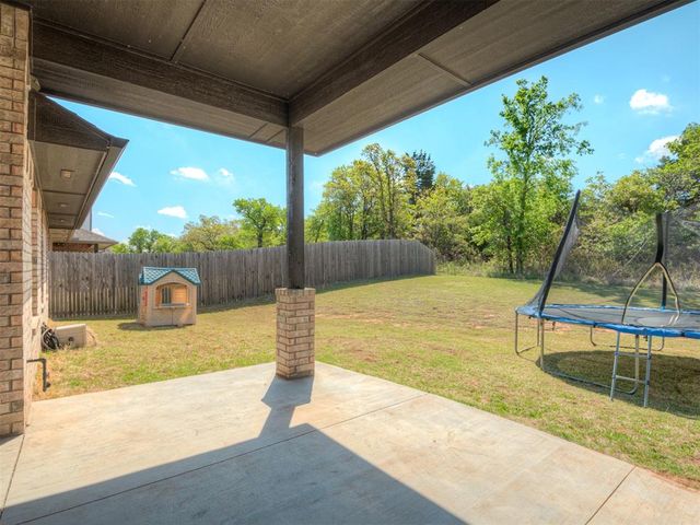 8332 Poplar Drive, Edmond, OK 73034