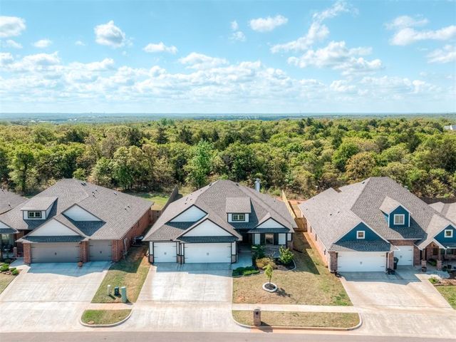 8332 Poplar Drive, Edmond, OK 73034