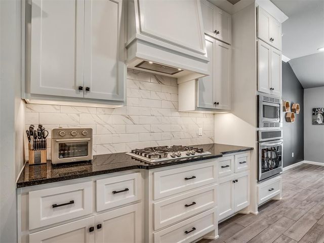 8332 Poplar Drive, Edmond, OK 73034