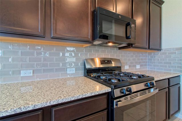 6501 Wolf Pack DR, Pflugerville, TX 78660