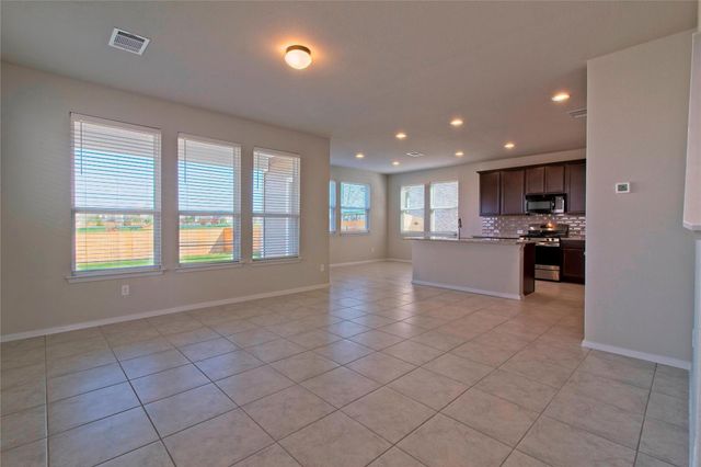 6501 Wolf Pack DR, Pflugerville, TX 78660