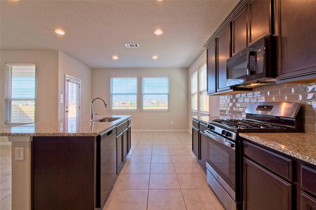 6501 Wolf Pack DR, Pflugerville, TX 78660