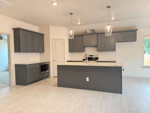 2710 Shirley Dr, Big Spring, TX 79720