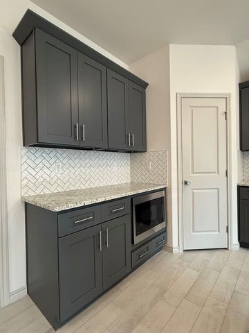 2710 Shirley Dr, Big Spring, TX 79720