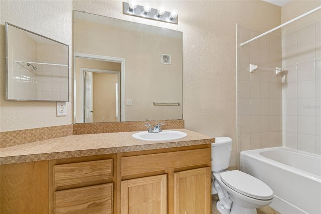 10203 COURTNEY PALMS BOULEVARD 103, Tampa, FL 33619