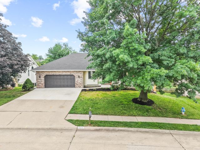 1210 S BRIDGEWOOD DR, Columbia, MO 65203