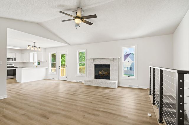 1210 S BRIDGEWOOD DR, Columbia, MO 65203