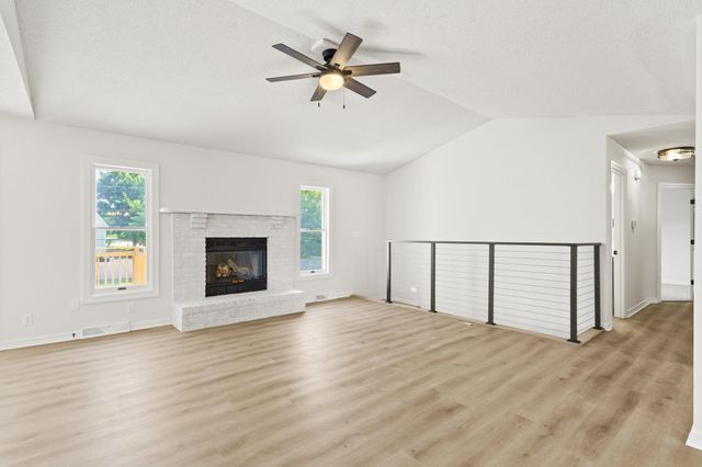 1210 S BRIDGEWOOD DR, Columbia, MO 65203