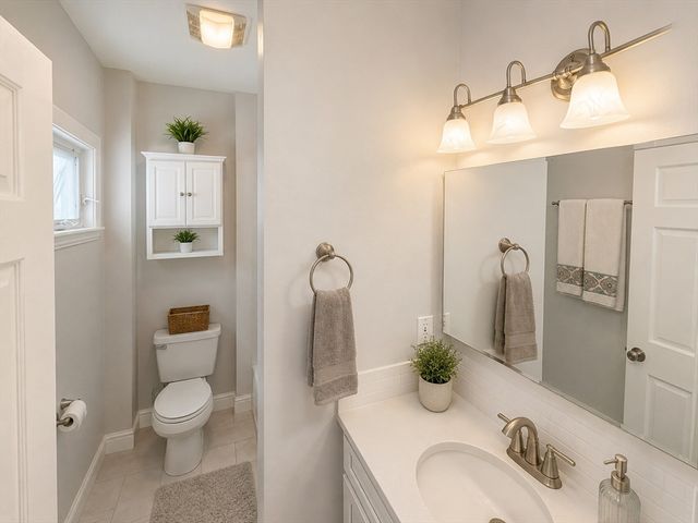 32 Mansfield Street B, Everett, MA 02149
