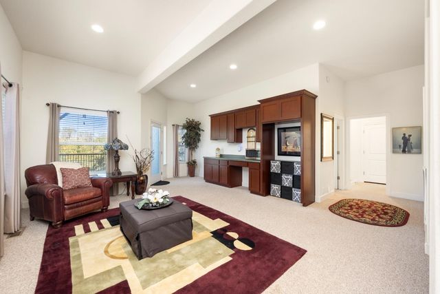 1560 High St, Auburn, CA 95603